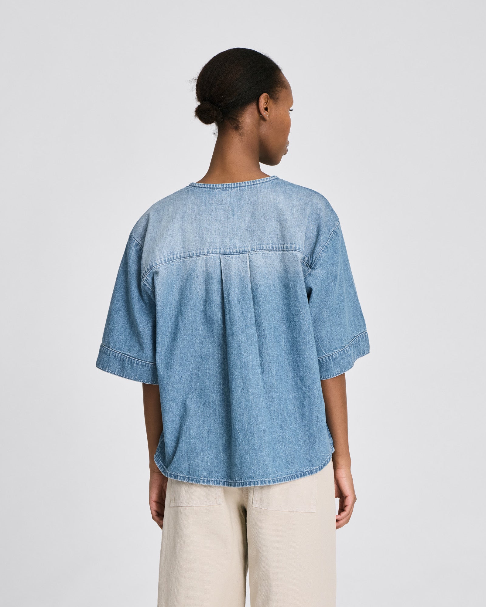 GAI+LISVA Alicia S/S Cotton Light Washed Denim Shirt GOTS Shirts & Blouses 712 Blue Denim Washed