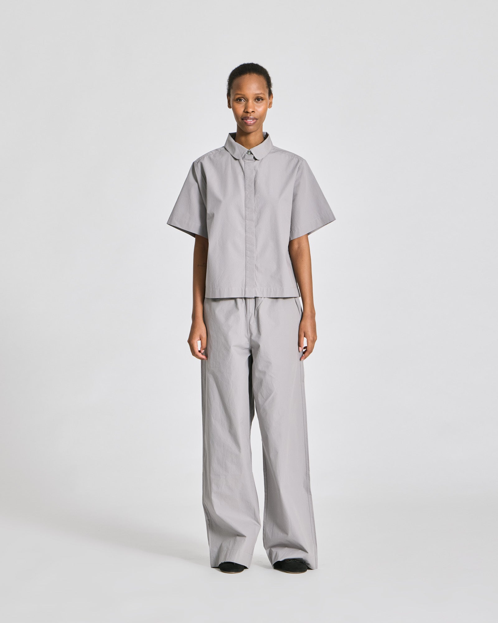 GAI+LISVA Elena S/S Poplin Shirt GOTS Shirts & Blouses 701 Monument