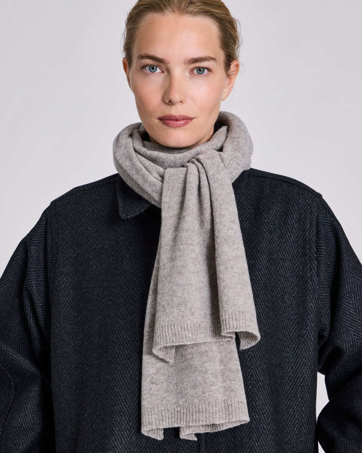 LISVA Gunvor Lambswool Knit Scarf Lambswool l Knitwear 173 Stone Grey Melangé