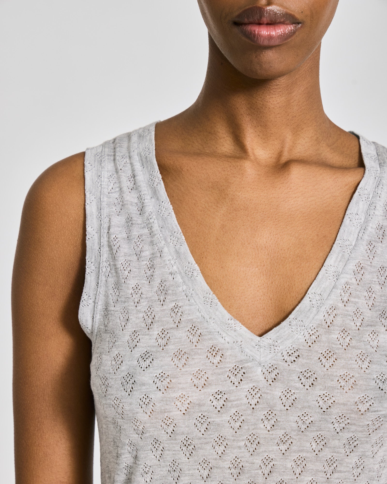 GAI+LISVA Ottelia V-neck S´less Silk Top Tops & T-shirts 601 Light Grey Melange
