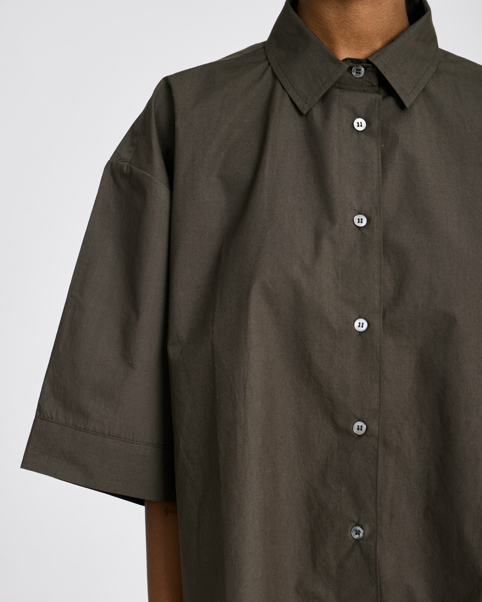 GAI+LISVA Astrid S/S Shirt Poplin Gots 243975 Shirts & Blouses 750 Black Ink