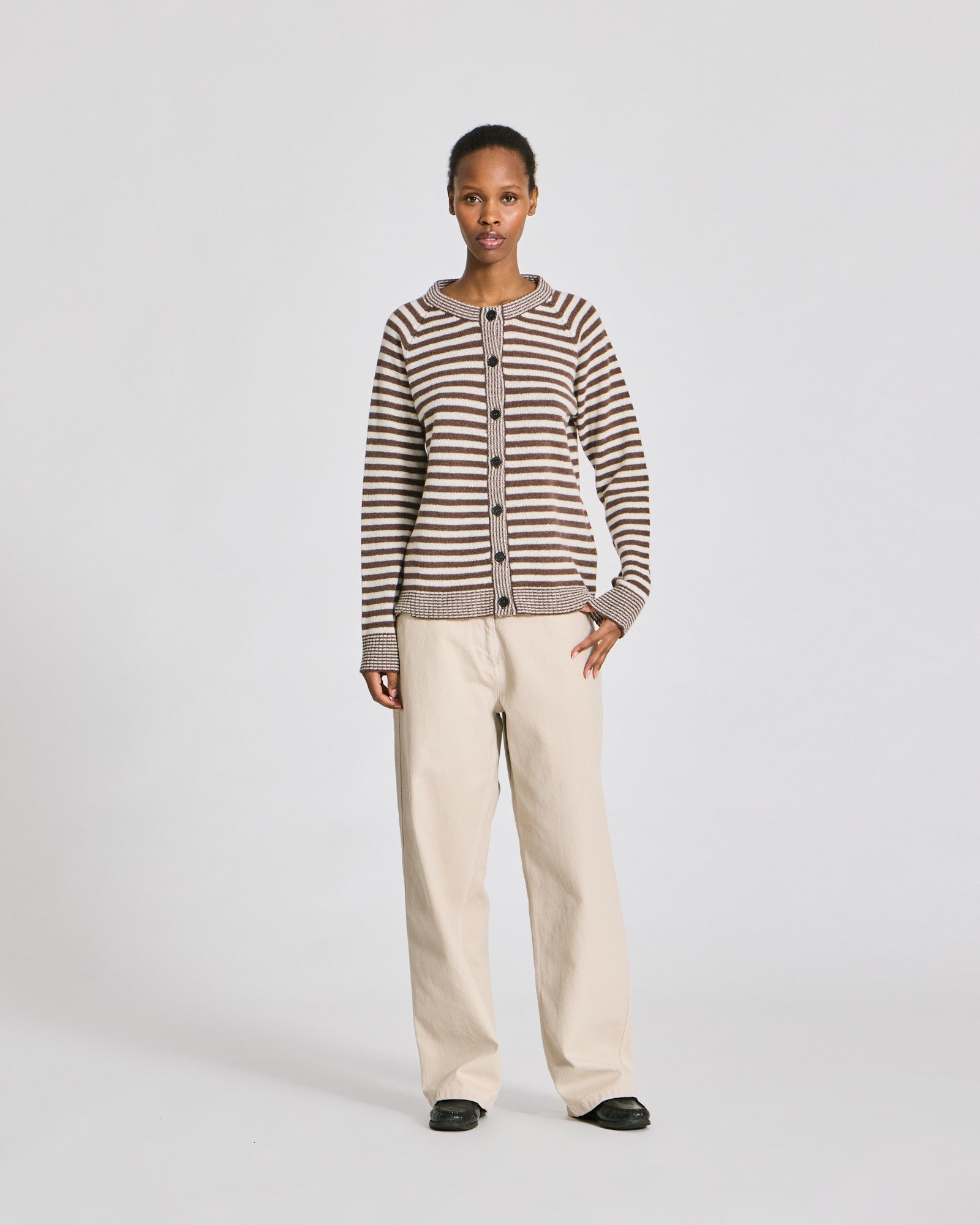 GAI+LISVA Gry L/S Striped Cardigan Lambswool Knit GOTS Lambswool l Knitwear 754 Striped Brown / Ecru