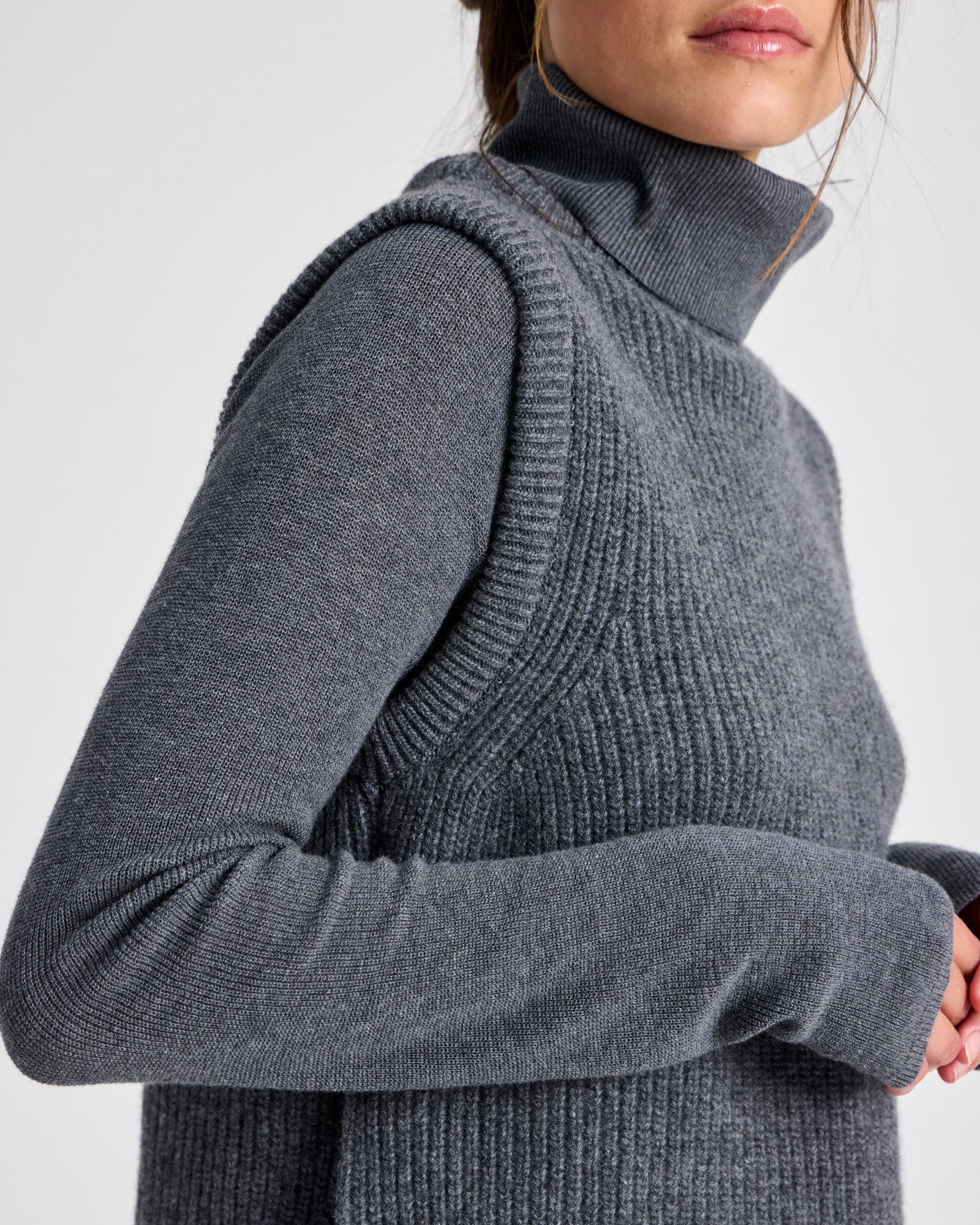 GAI+LISVA Hedvig Neck Piece Lambswool GOTS Lambswool l Knitwear 631 Grafitti Grey Melangé