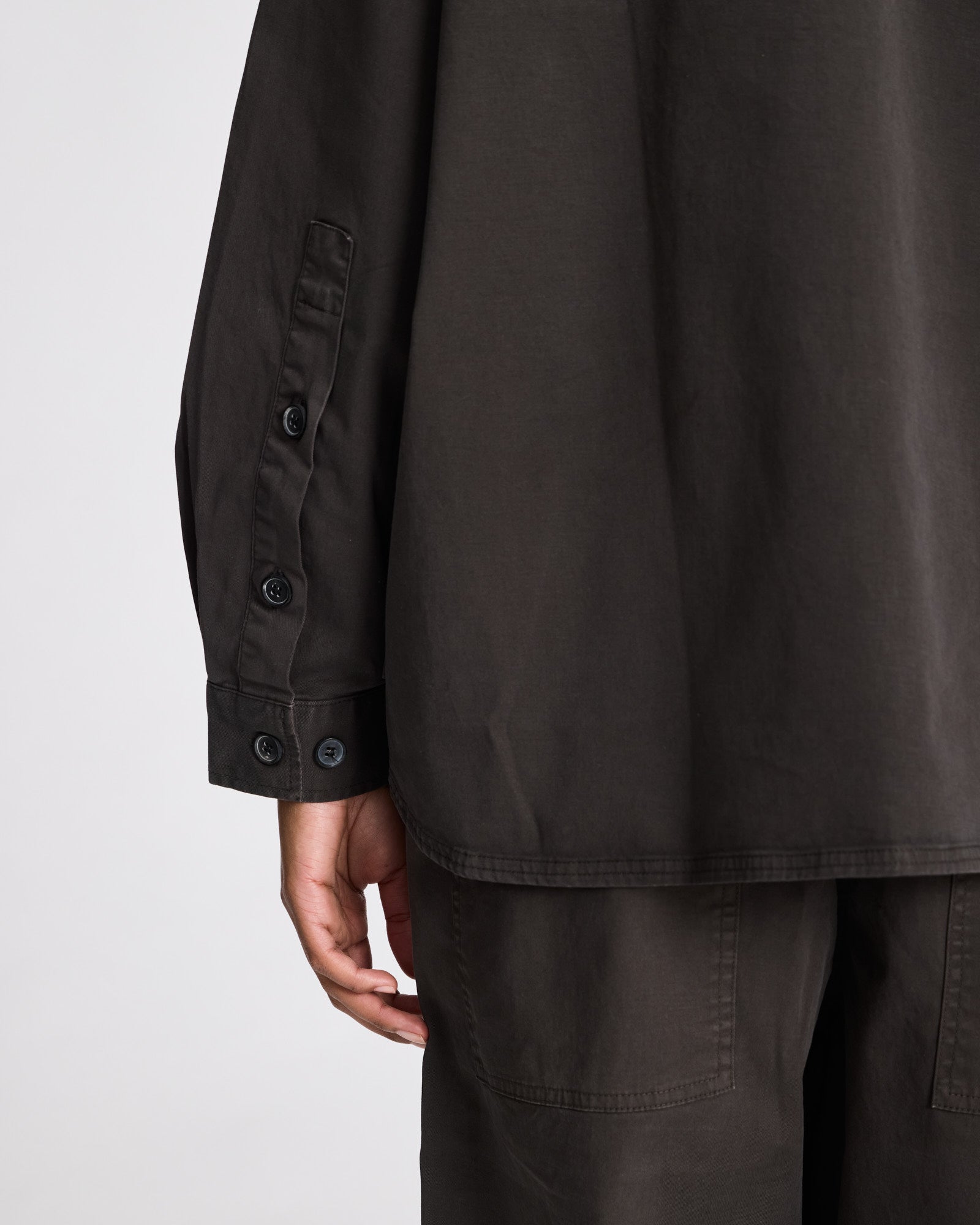 GAI+LISVA Ingrid Stretched Twill Anorak Outerwear 750 Black Ink