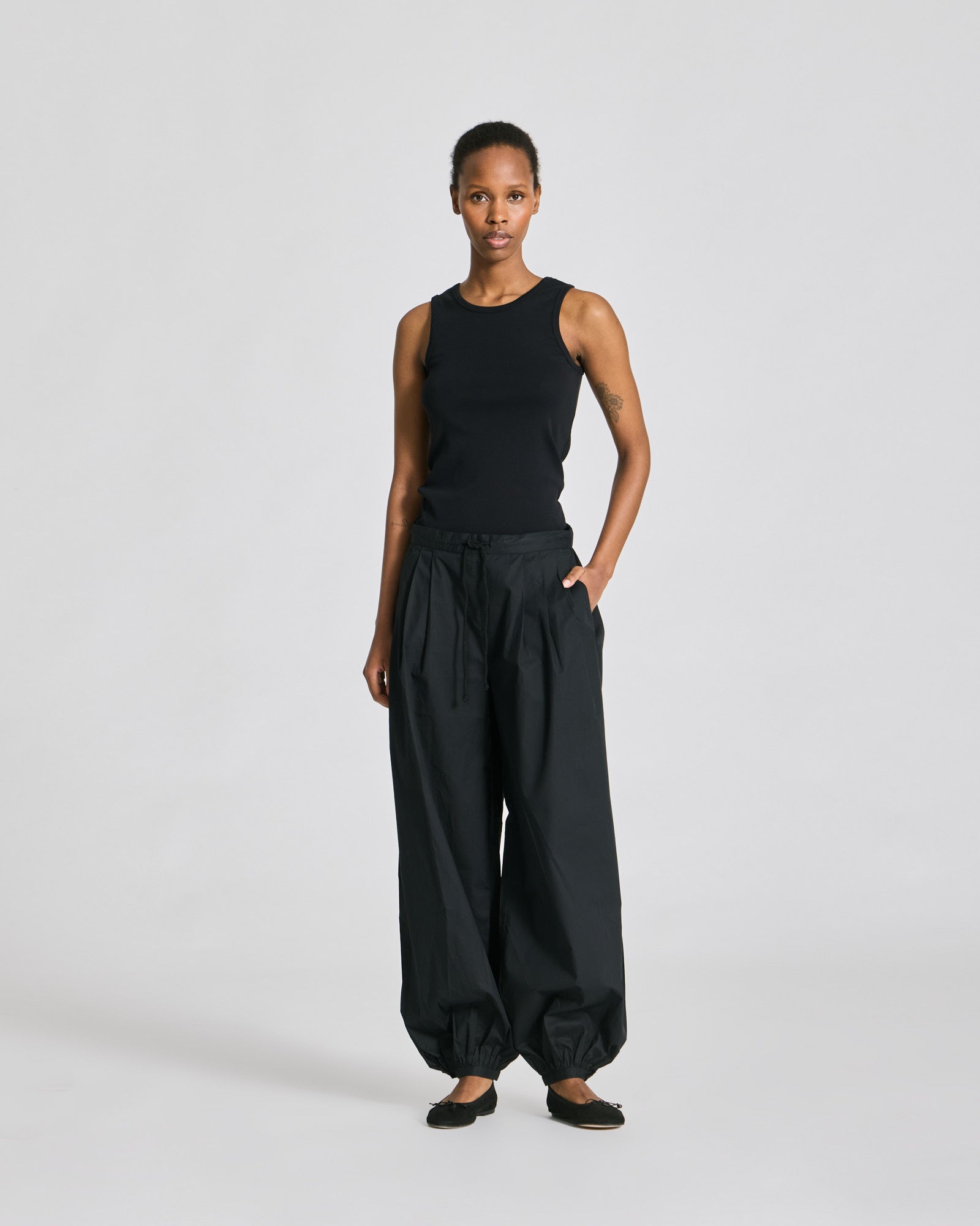 GAI+LISVA Maria Cotton Poplin Pants Trousers & Shorts 650 Black