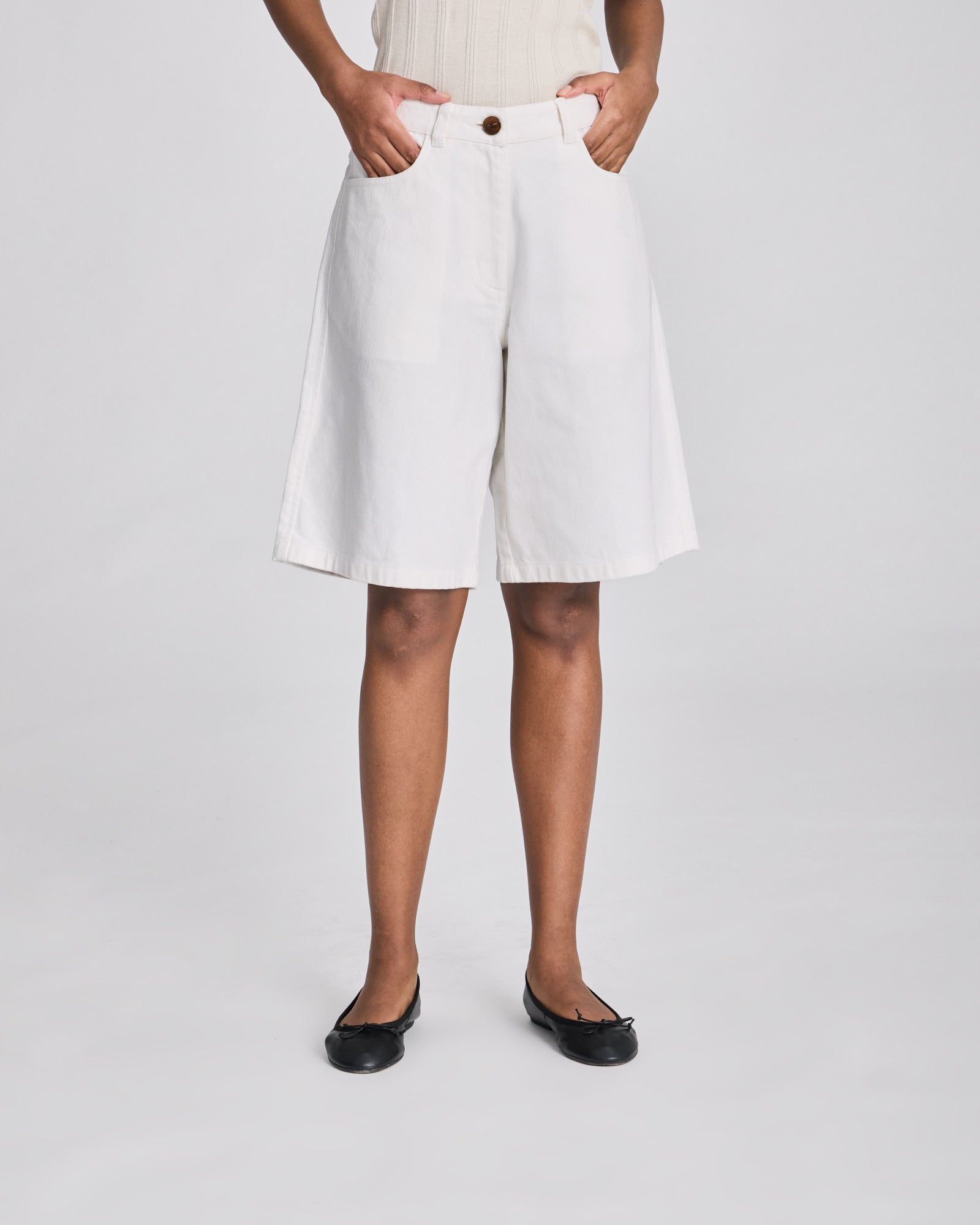 Tina Twill Shorts GOTS - Whisper White
